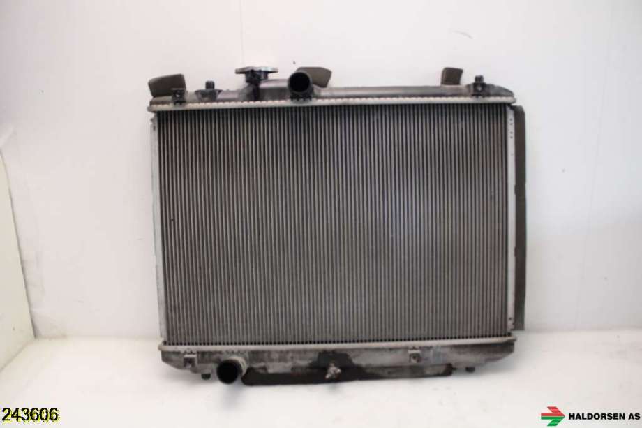 Radiator (manuell gir) til Suzuki Swift, 2005-2010  (SUZUKI|17700-63J20)