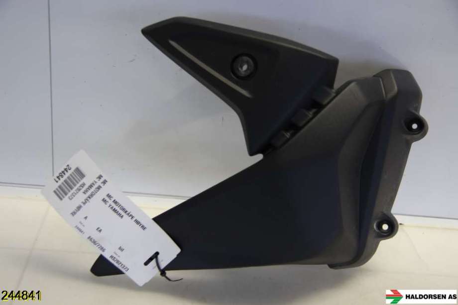 MC, Kåpe, høyre til MC Yamaha Øvrige 0-->>  (YAMAHA MTN125-A|)