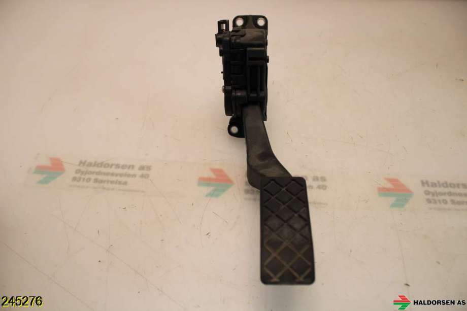 Pedal gass til VW Transporter / Caravelle 2003-2009 (Fase 1) (T5) (T5) (VOLKSWAGEN|7H1 721 503|)