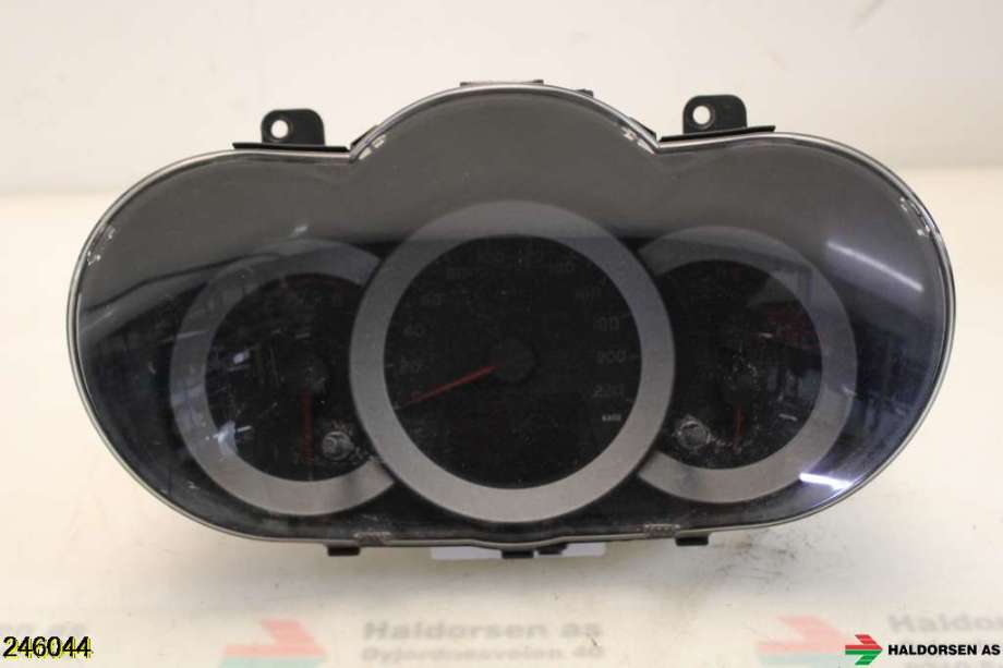 Instrumentpanel til Toyota RAV4 2006-2009 (Type III, Fase 1)  (TOYOTA|83800-42D23|)