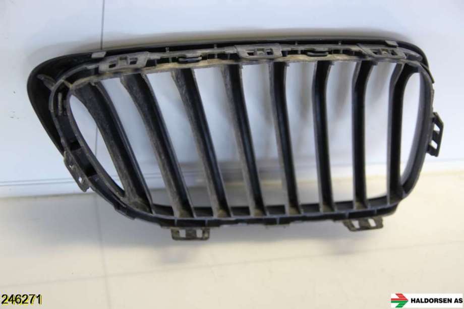 Grill til BMW 2-Serie 2014-2021 (F22/F23) (F22/F23) (BMW|51 13 7 295 523|)