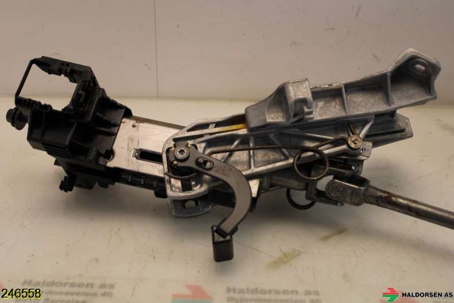 Rattaksel til Volvo XC60 2014-2017 (Type I, Fase 2)  (VOLVO|31387679|)