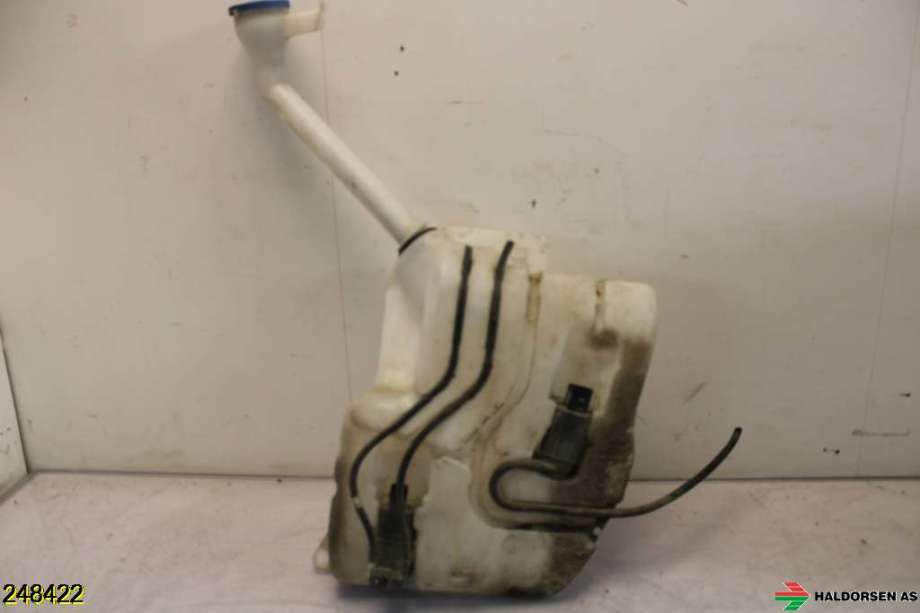 Spylertank til Nissan Qashqai 2010-2014 (Type I, Fase 2) (NISSAN|28910JD000|)