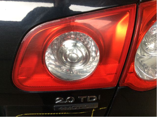 Baklykt høyre indre til VW Passat 2005-2010 (B6) (B6) (VOLKSWAGEN|3C9 945 094|)
