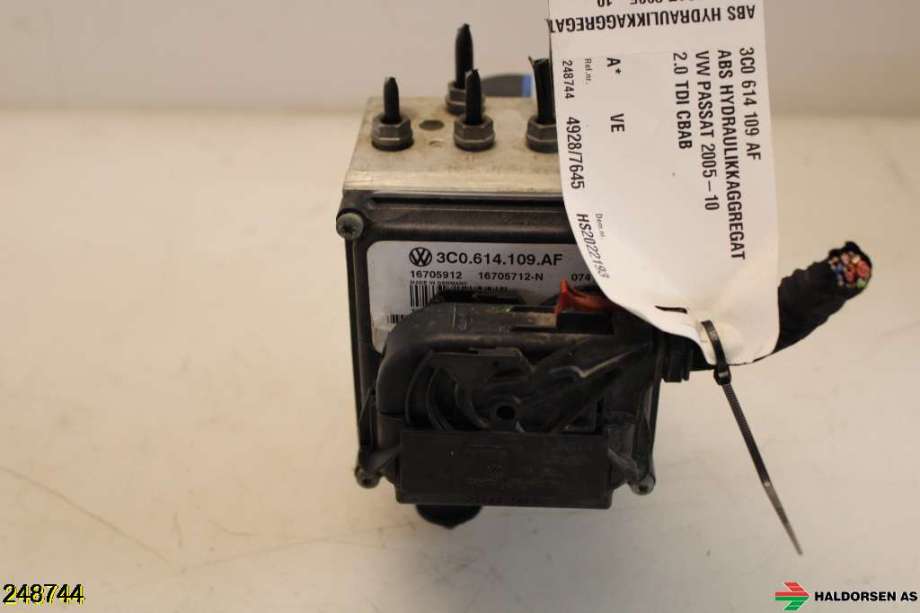ABS sentral til VW Passat 2005-2010 (B6) (B6) (VOLKSWAGEN|3C0 614 109 AF|)