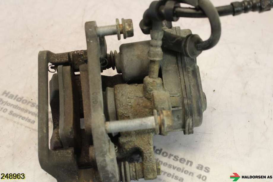 Bremsecaliper venstre bak til Audi A5 2007-2016 (Type I)  (AUDI|8K0 615 403 B|)