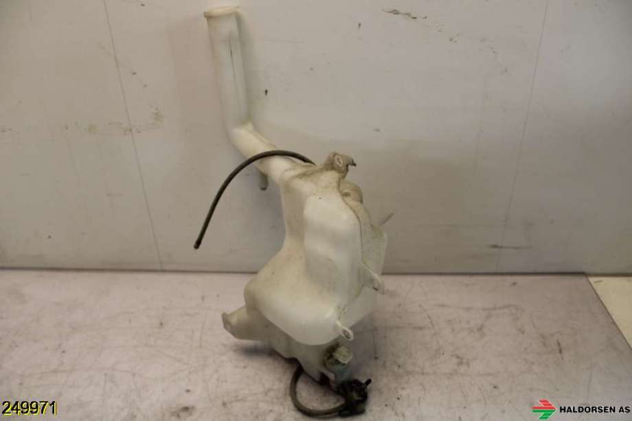 Spylertank til Mazda 2 2007-2010 (Type II, Fase 1)  (MAZDA|D65167481|)