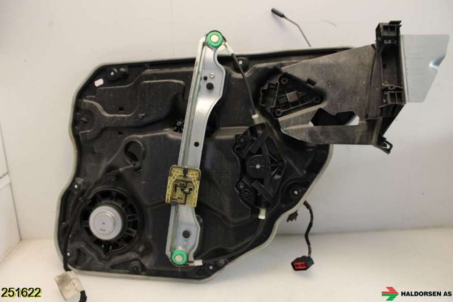Ruteheis venstre til Volvo XC60 2014-2017 (Type I, Fase 2) (VOLVO||D-31374765-002|2784651)