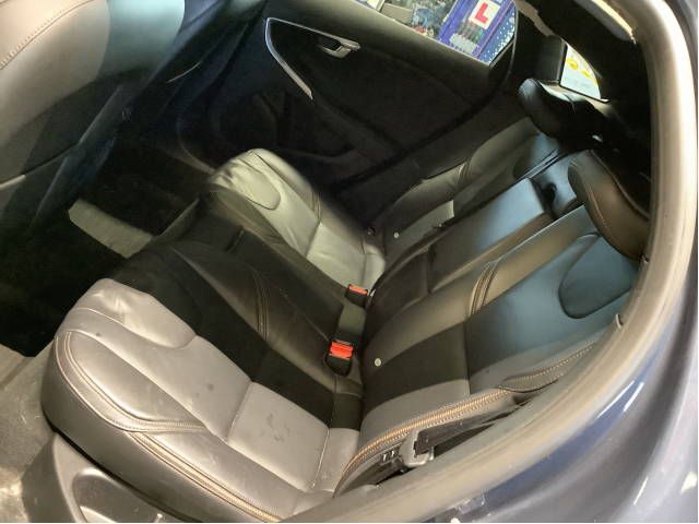 Sete bak til Volvo V40 2012-2019  (VOLVO|)