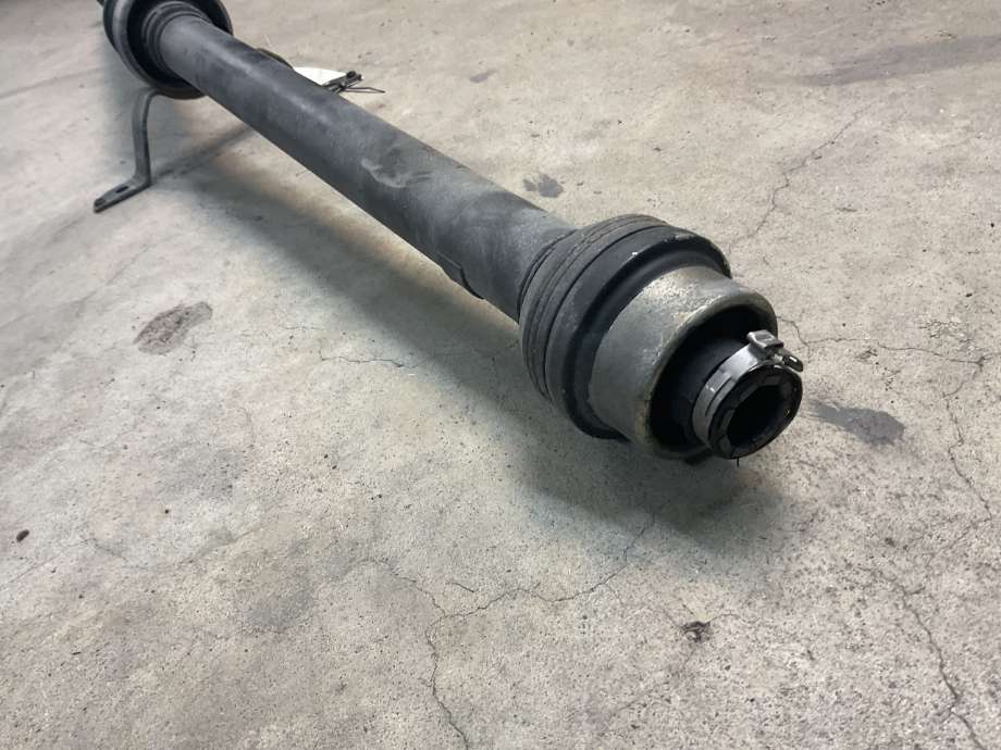 Mellomaksel til Audi A7 2010-2014 (Type I, Fase 1)  (AUDI|4G0 521 101 C|)