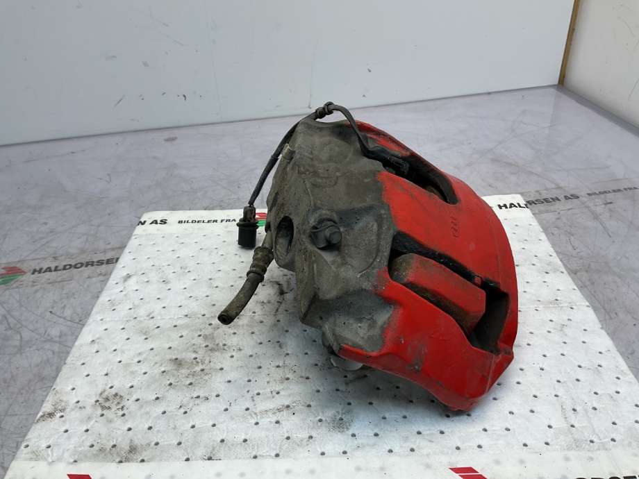 Bremsecaliper høyre foran til Audi A7 2010-2014 (Type I, Fase 1)  (AUDI|4G0 615 124 B|)