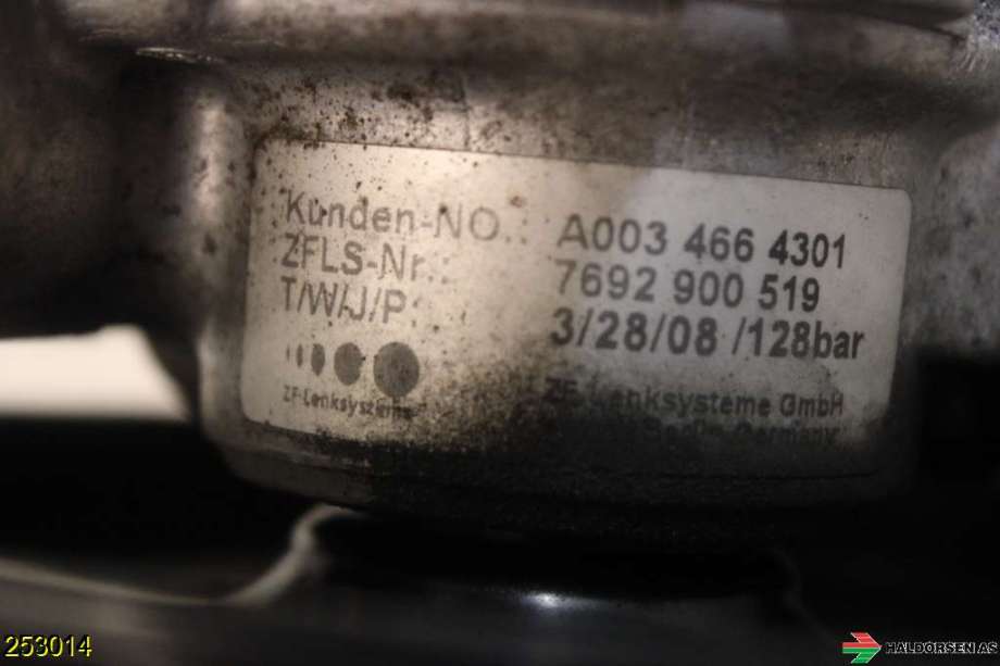 Servo pumpe mekanisk til Mercedes C-Klasse 2007-2011 (Fase 1) (W204) (W204) (MERCEDES||A 003 466 4301)