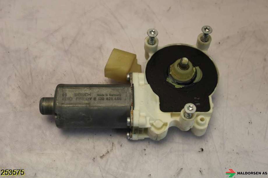 Ruteheis høyre foran til BMW 5-Serie, 2003-2010 (E60/E61) (E60/E61) (BMW|)