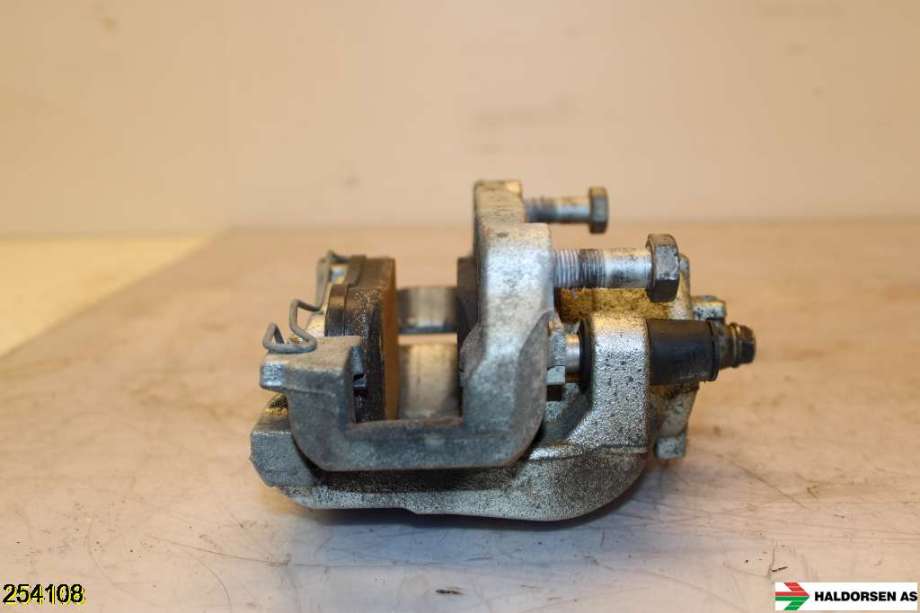 Bremsecaliper venstre foran til Mercedes Citan 2021-->> (W420) (W420) (MERCEDES-BENZ CITAN MFK|A 420 420 28 00|)