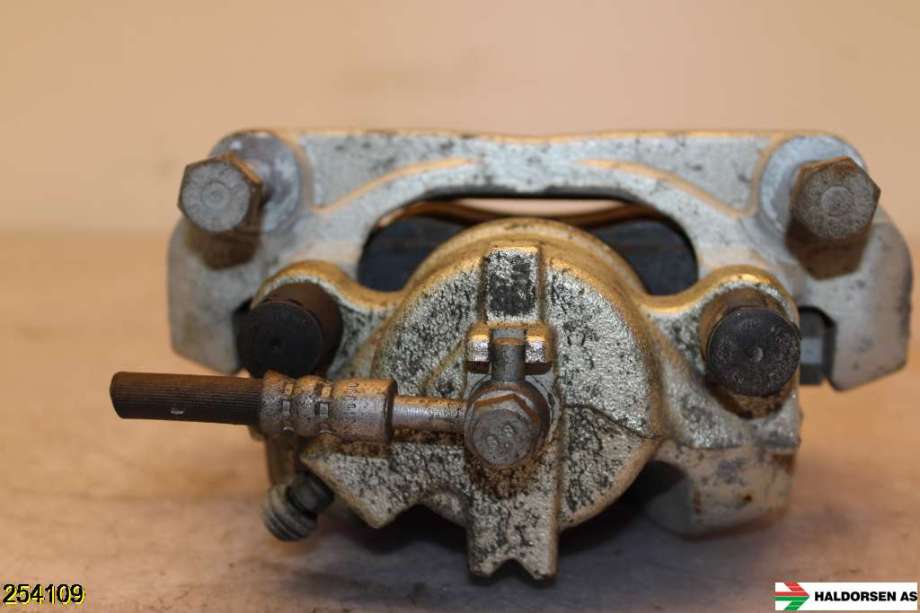 Bremsecaliper høyre foran til Mercedes Citan 2021-->> (W420) (W420) (MERCEDES-BENZ CITAN MFK|A 420 420 26 00|)