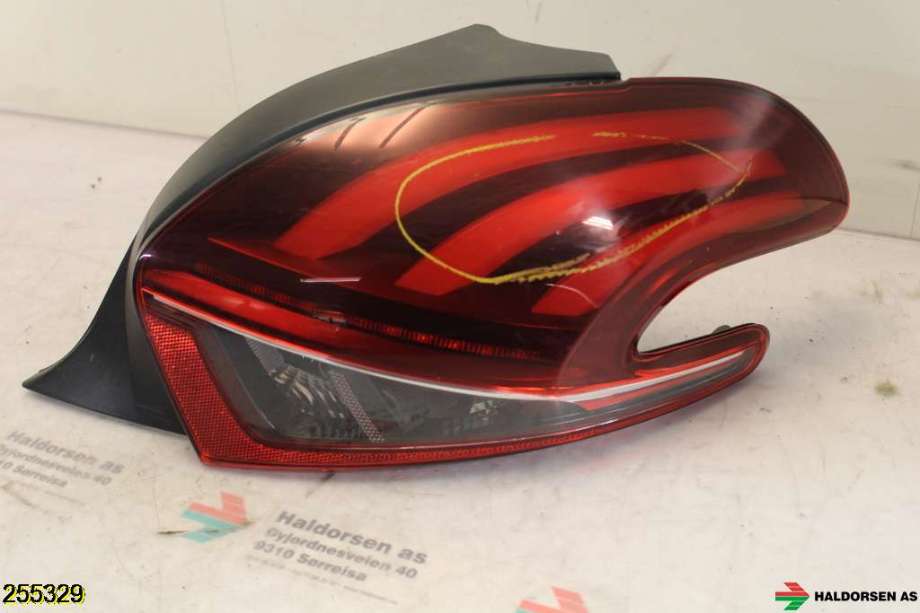 Baklykt høyre til Peugeot 208 2012-2019 (Type I)  (PEUGEOT|98 256 011 80|98 104 305 80|)