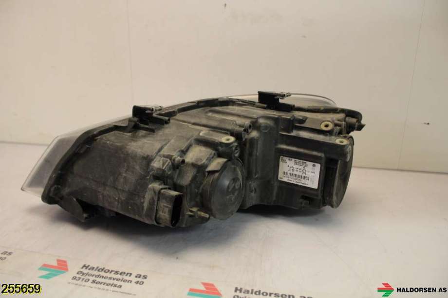Frontlykt høyre halogen til VW Polo 2009-2014 (Type V, Fase 1)  (VOLKSWAGEN|6R1 941 008 E|)