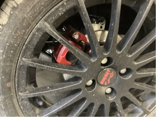 Bremsecaliper venstre foran til Mopedbil Ligier JS50 2015-2024 (Type I) (LIGIER JS 50L|L1408746IMI|)