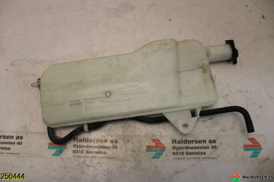 Ekspansjonstank til Mazda CX-3 2015-2022  (MAZDA|S552-15-351|)