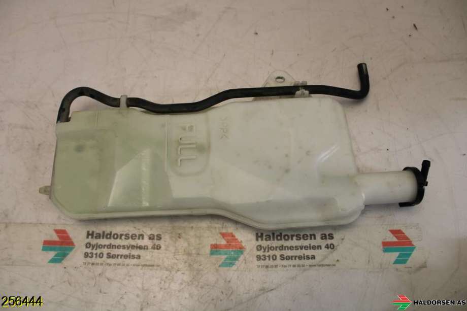 Ekspansjonstank til Mazda CX-3 2015-2022  (MAZDA|S552-15-351|)