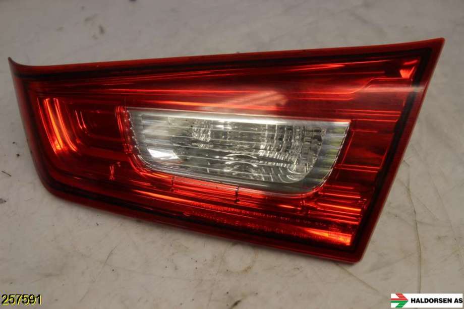 Baklykt høyre indre til Mitsubishi ASX 2010-2019  (MITSUBISHI|8336A088|)