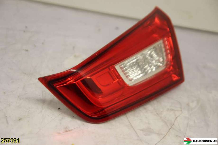 Baklykt høyre indre til Mitsubishi ASX 2010-2019  (MITSUBISHI|8336A088|)