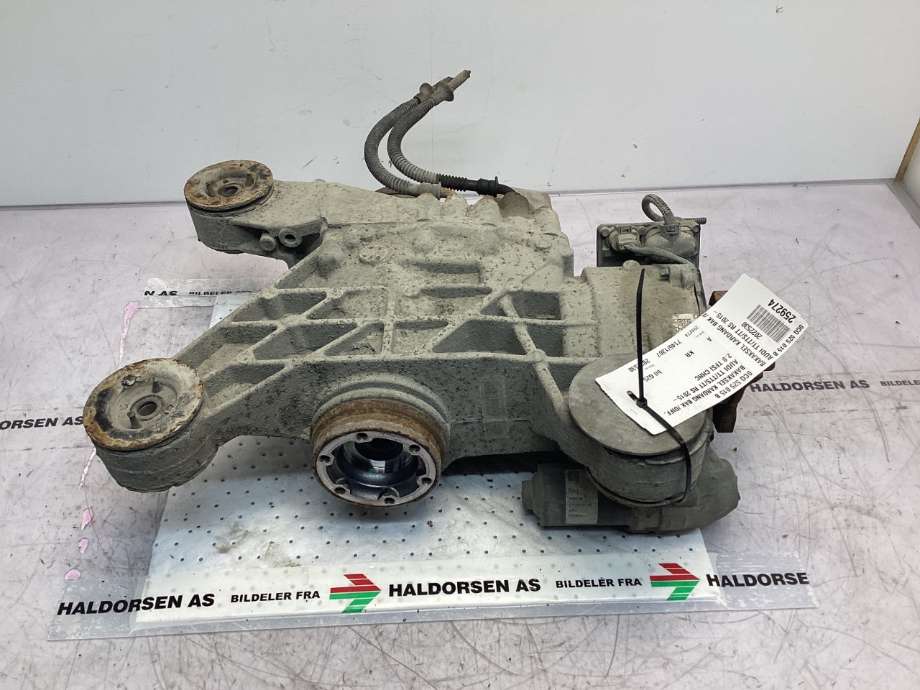 Kardang klokke bak til Audi TT 2015-->> (Type III) (AUDI|0CQ 525 015 B|)
