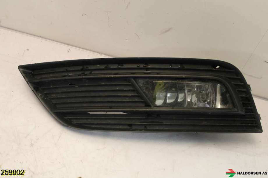 Tåkelykt venstre foran til Audi A4 2007-2014 (Type IV) (B8) (B8) (AUDI|8K0 941 699 B|)