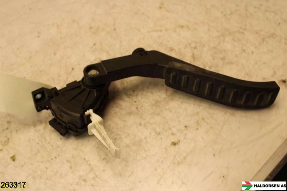 Pedal gass til Porsche Cayenne 2010-2017 (92A) (92A) (PORSCHE|955 423 023 40|)