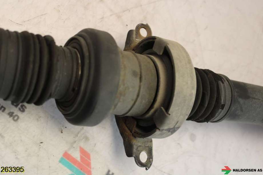 Mellomaksel til Porsche Cayenne 2010-2017 (92A) (92A) (PORSCHE|958 521 102 A|)