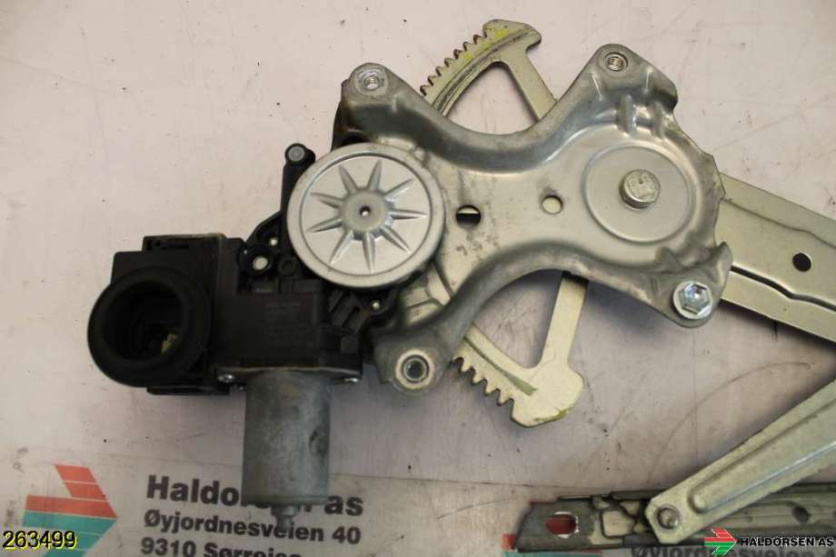 Ruteheis høyre til Lexus NX 2014-2021 (Type I) (AZ10) (AZ10) (LEXUS|8572078021||85720-78021)