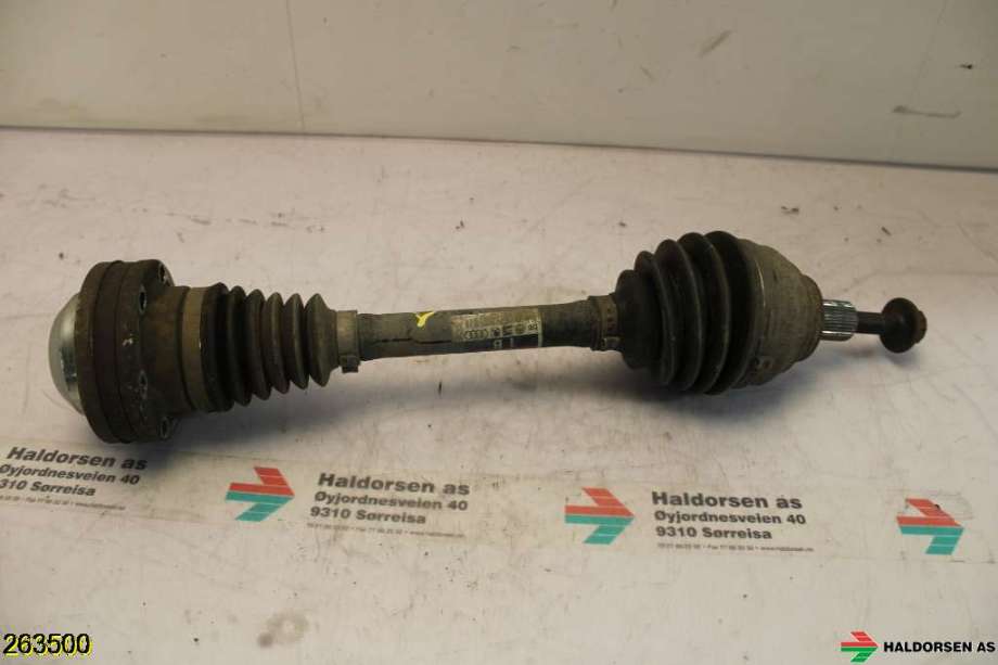 Drivaksel venstre foran til VW Caddy 2010-2015 (Type III, Fase 2) (VOLKSWAGEN|3AA 407 271|)