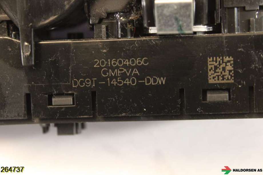 Bryter ruteheis til Ford Mondeo 2014-2019 (Type V, Fase 1)  (FORD|DGT-14540-DDW|)