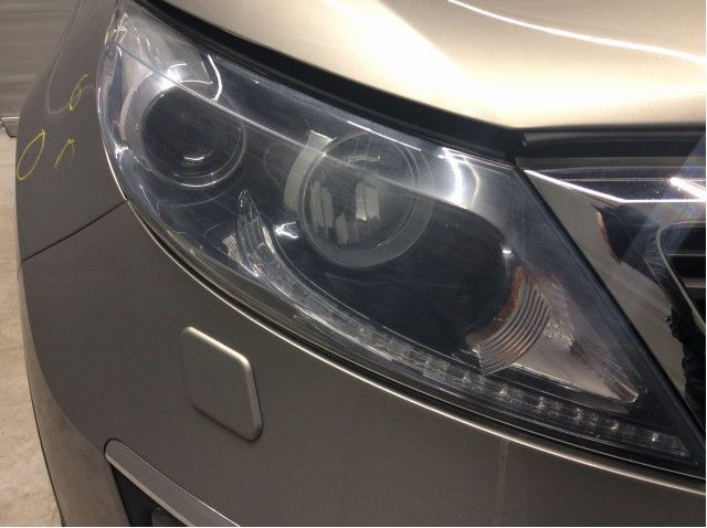 Frontlykt høyre xenon til Kia Sportage 2010-2016 (Type III)  (KIA|92102 3U290|)
