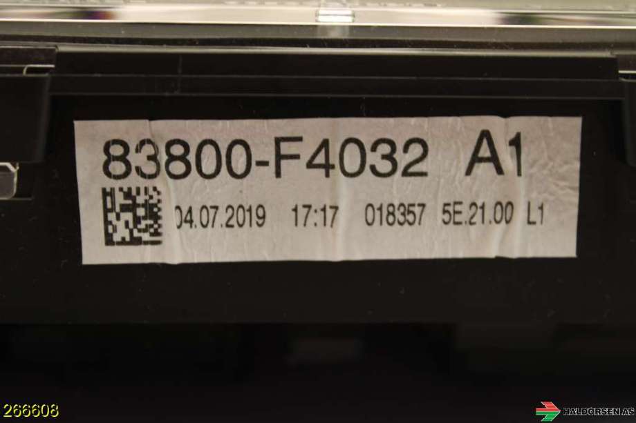 Instrumentpanel til Toyota C-HR 2016-->> (TOYOTA|83800-F4032|)