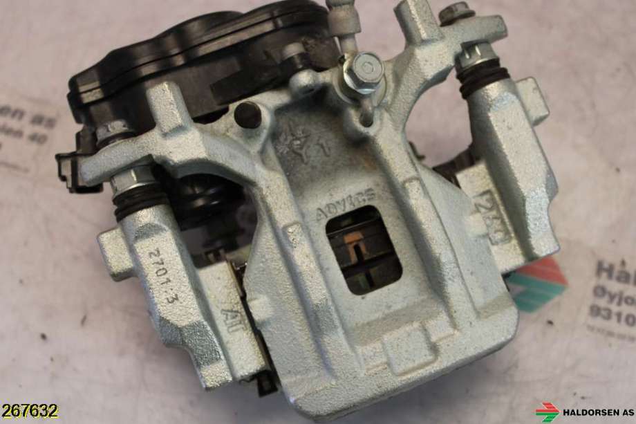 Bremsecaliper venstre bak til Toyota Yaris Cross (SUV) 2021-->>  (TOYOTA|4785052260|)