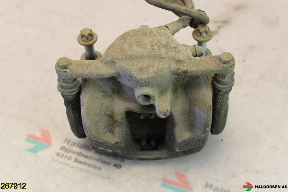 Bremsecaliper venstre foran til Mercedes CLA 2013-2019 (C117) (C117) (MERCEDES|A 000 421 69 81|A 000 421 43 81|)
