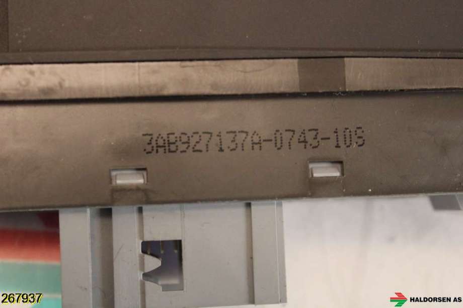 Bryter elektrisk håndbrekk/parkbrems til VW Passat 2011-2015 (B7) (B7) (VOLKSWAGEN||97RI-01 0032)