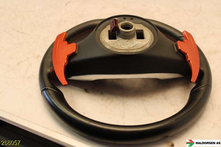 Ratt til Mercedes CLA 2013-2019 (C117) (C117) (MERCEDES|A1724609903|A 172 460 83 03|)