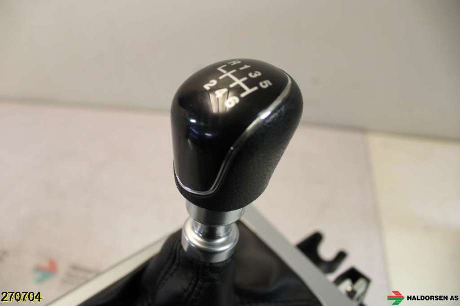 Girstang manuell til Ford Focus 2011-2014 (Type III, Fase 1)  (FORD||BV6R-7C453-CAC)