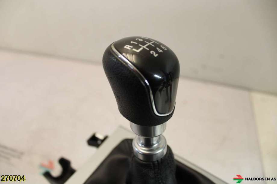 Girstang manuell til Ford Focus 2011-2014 (Type III, Fase 1)  (FORD||BV6R-7C453-CAC)