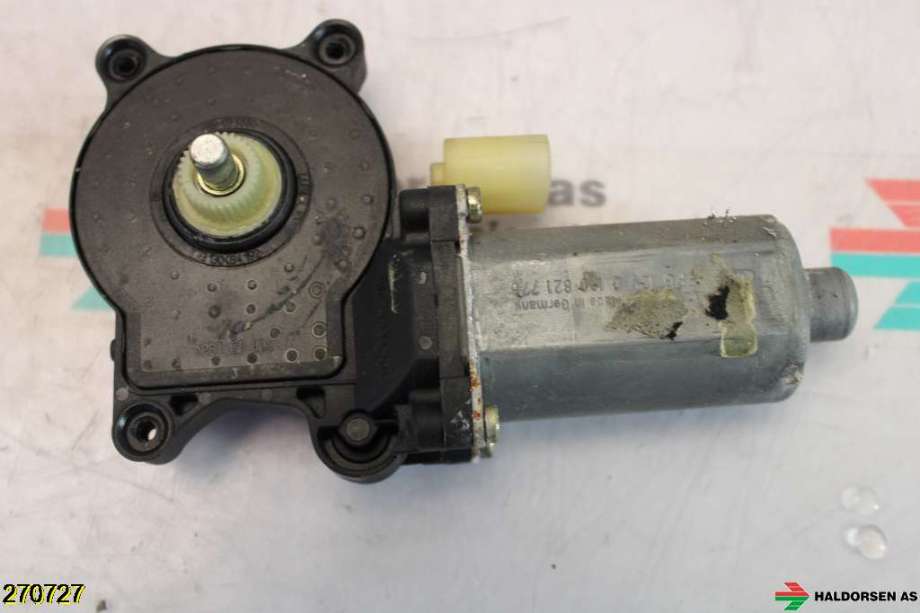 Ruteheis høyre til Volvo XC90, 2002-2006 (Type I, Fase 1)  (VOLVO|0 130 821 776)