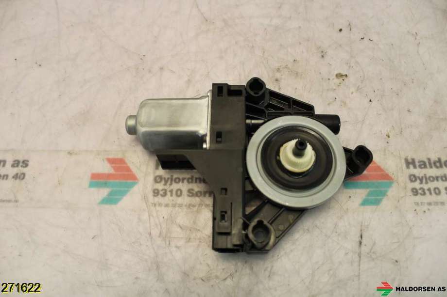 Ruteheis høyre til Volvo V70 2007-2013 (Type III, Fase 1)  (VOLVO||966265-101)