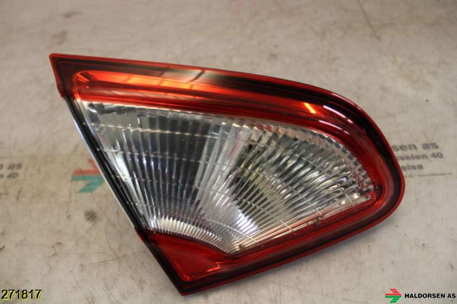 Baklykt venstre indre til Nissan Qashqai 2010-2014 (Type I, Fase 2)  (NISSAN|26555BR01A|)