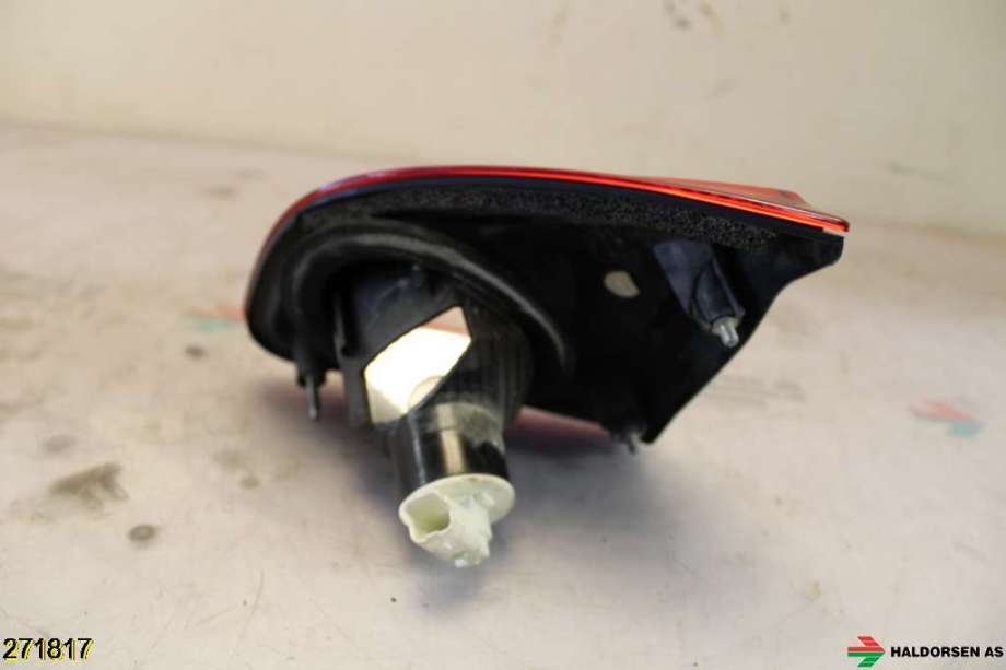 Baklykt venstre indre til Nissan Qashqai 2010-2014 (Type I, Fase 2)  (NISSAN|26555BR01A|)