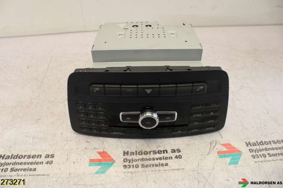 Bilstereo til Mercedes A-Klasse 2012-2018 (W176) (W176) (MERCEDES|A 246 900 67 10|)