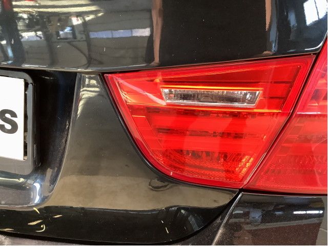 Baklykt høyre indre til BMW 3-Serie 2005-2011 (E90/E91/E92/E93) (E90/E91/E92/E93) (BMW|63 21 7 289 428|)