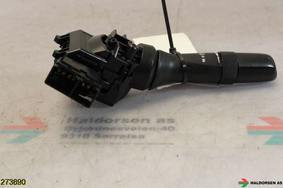 Bryter visker til Toyota Hilux 2012-2016 (TOYOTA|846520K061|)