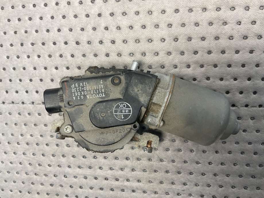 Viskermotor frontrute til Toyota Hilux 2012-2016  (TOYOTA|851100K061|)