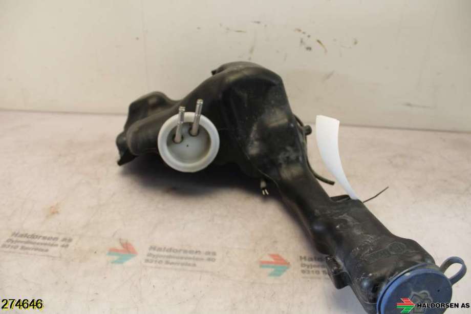 Spylertank til Mercedes E-Klasse 2013-2016 (Fase 2) (W212) (W212) (MERCEDES|A 204 869 14 20|)